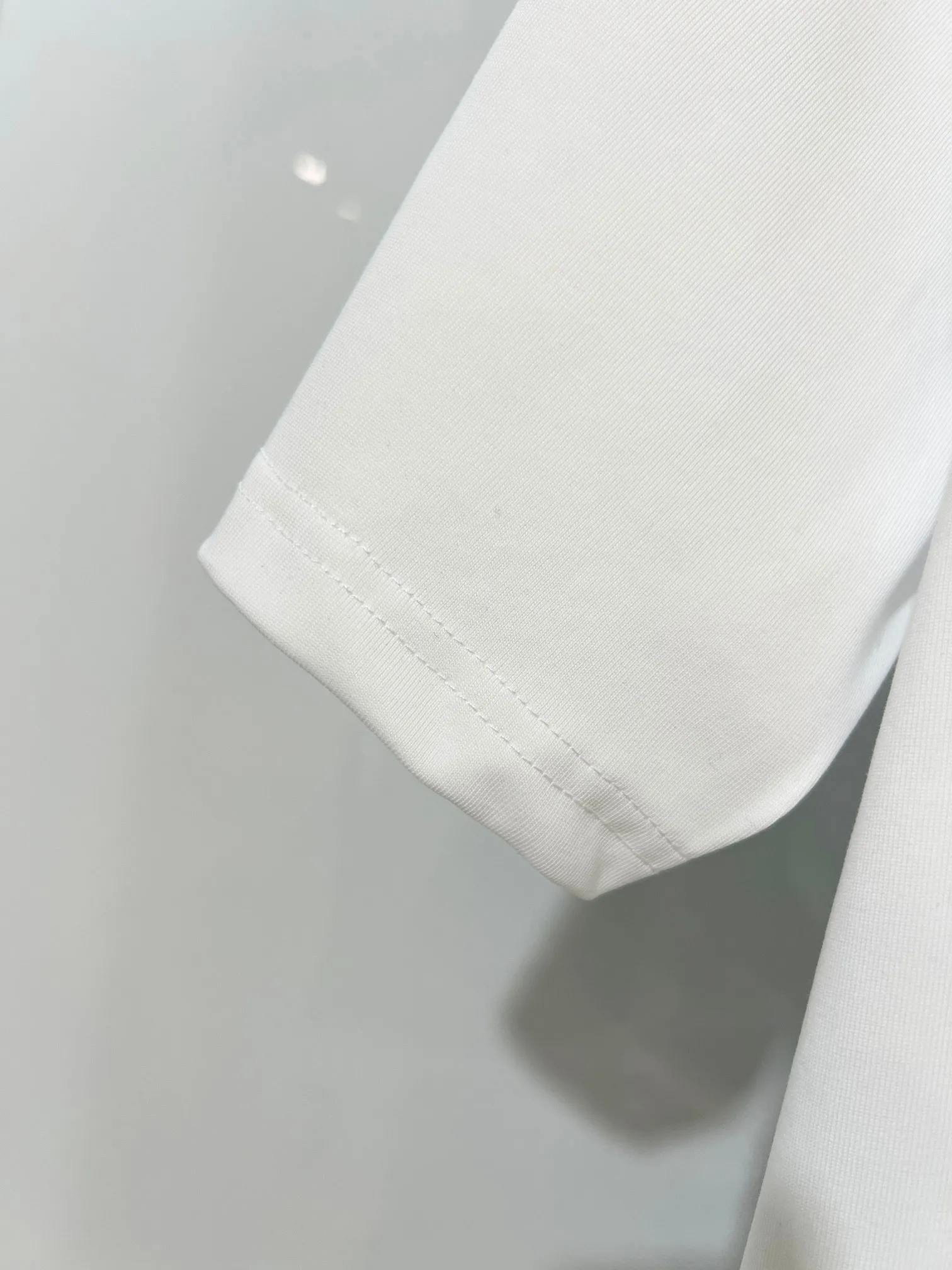 ARC TERYX/ Quality T Classic LOGO Same Style 2026ss Quality Versatile Quality : Black.White Size：S M L XL